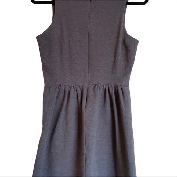Gap Grey Sleeveless Pleated Shift Dress Pockets Dark Academia XS Extra Small - Picture 4 of 5
